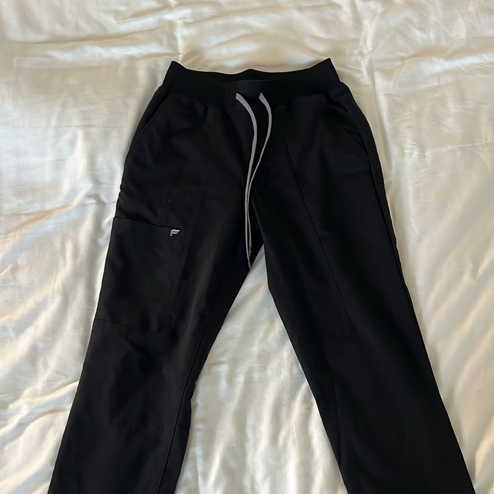 Fabletics Scrub Pants